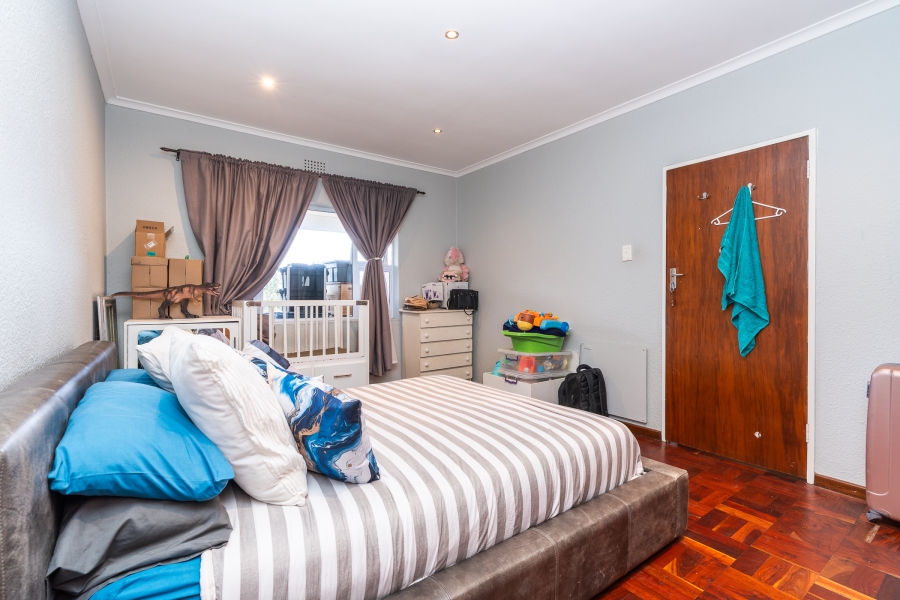 To Let 1 Bedroom Property for Rent in Pinelands Western Cape